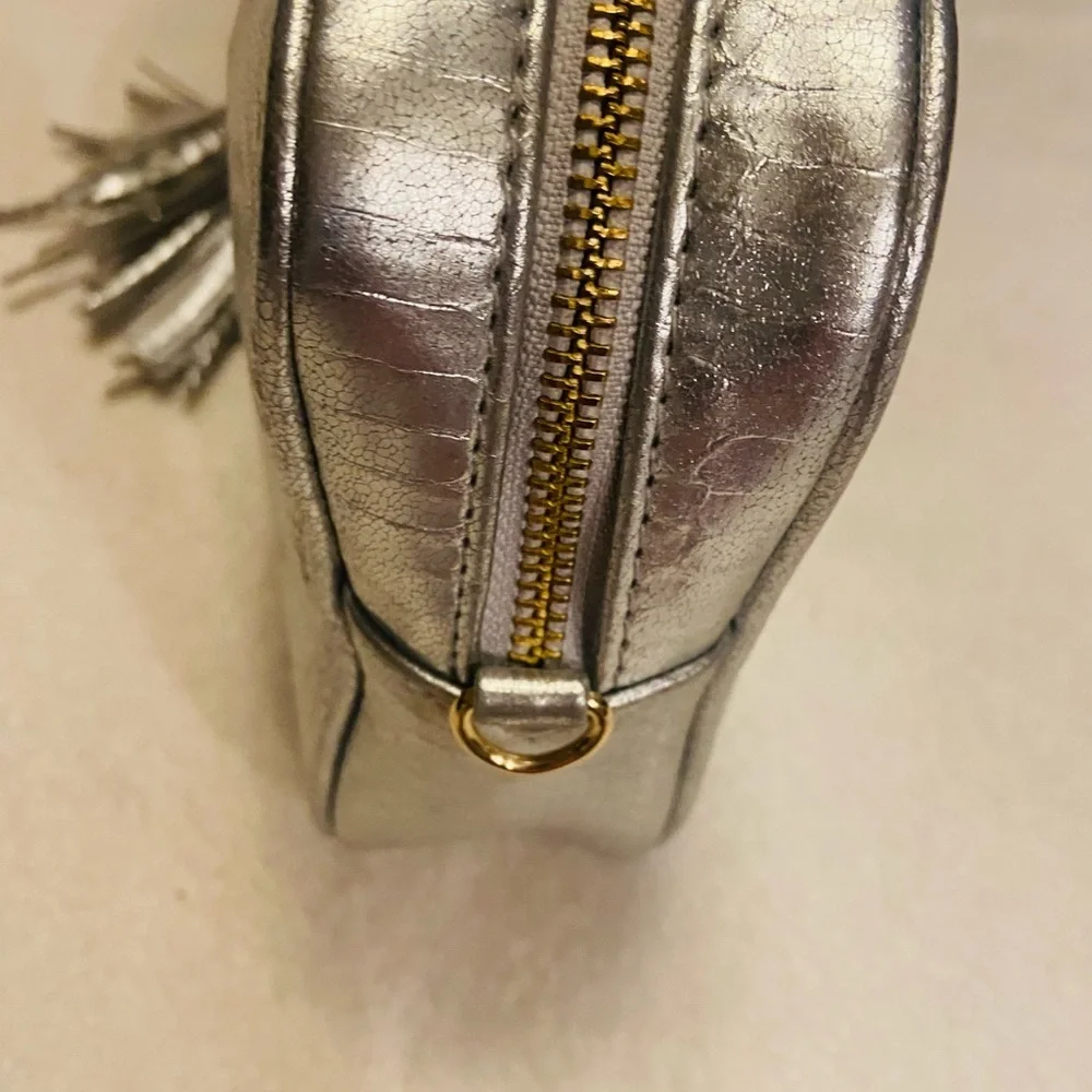 Victoria’s Secret Animal Print Silver GUC